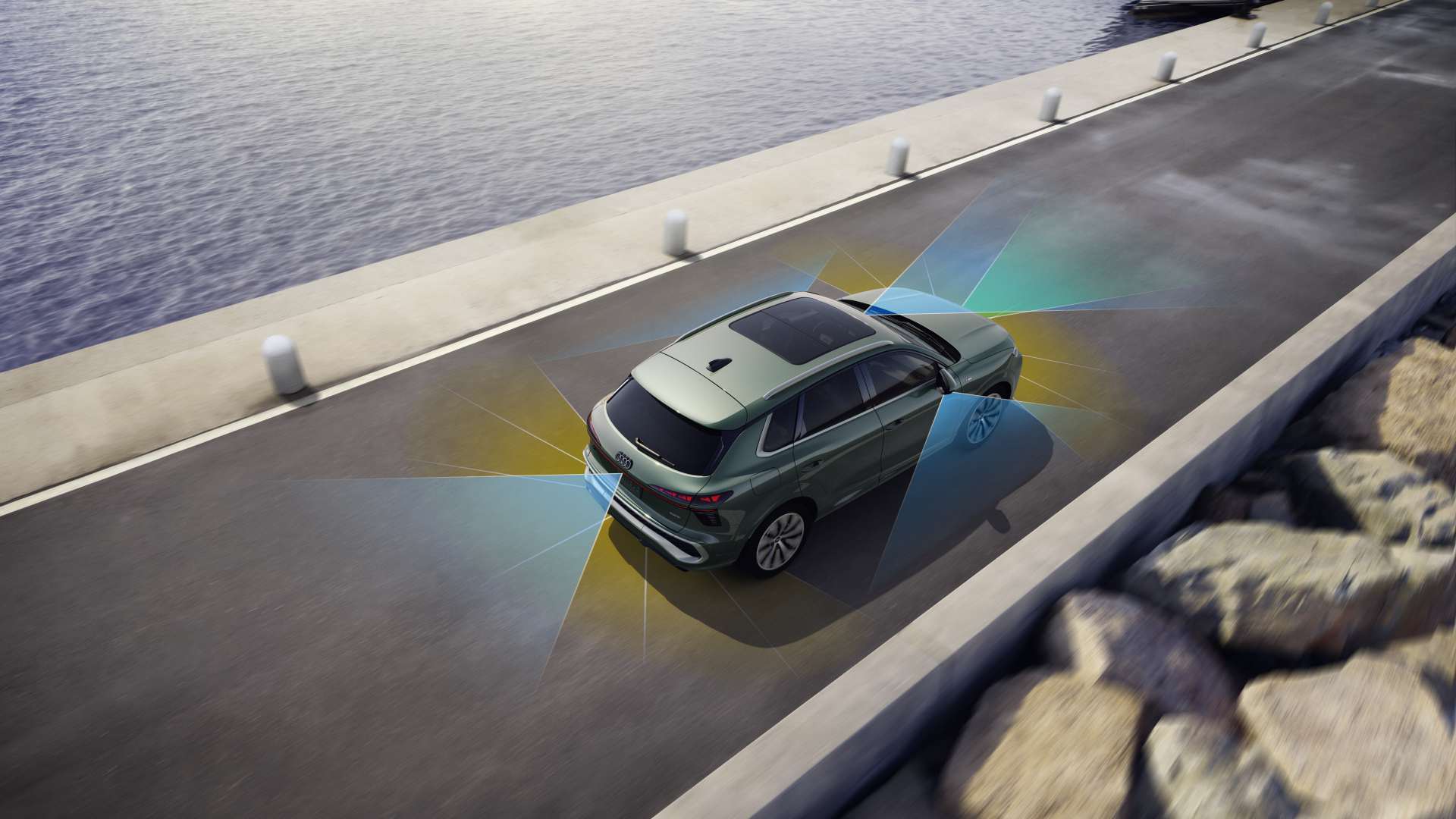 Top view of an Audi Q3 with sensors demonstrated.